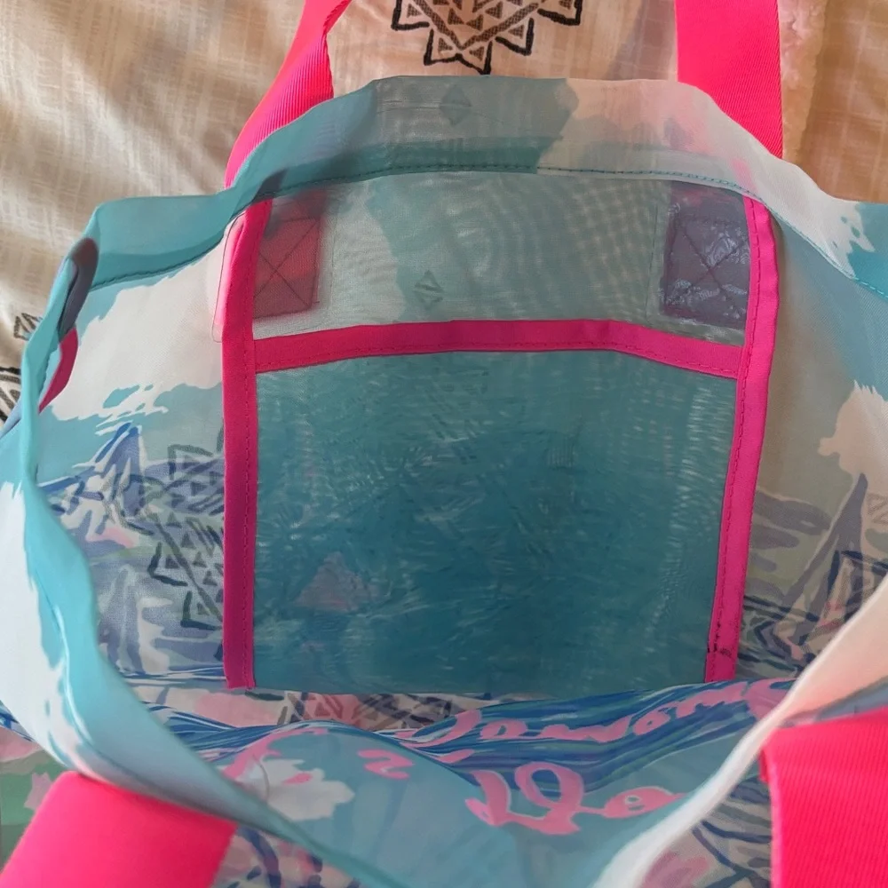 Lilly Pulitzer Tote Bag with Pink Handles - Picture 3 of 3